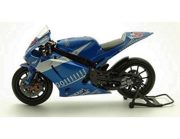 New Ray NY42317 YAMAHA C.EDWARDS 2005 1:12 Modellino