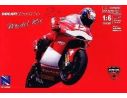 New Ray 49015 DC DUCATI DESMOSEDICI BAYLISS '12' 1:6 Modellino