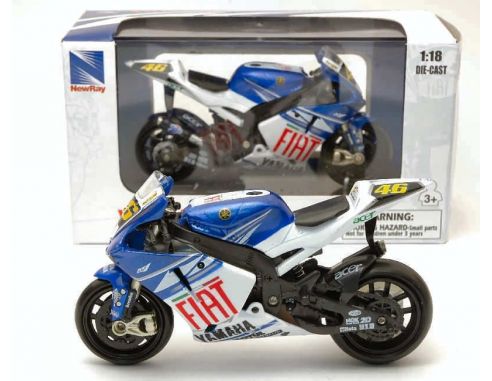 New Ray NY67317 YAMAHA V.ROSSI 2007 1:18 Modellino