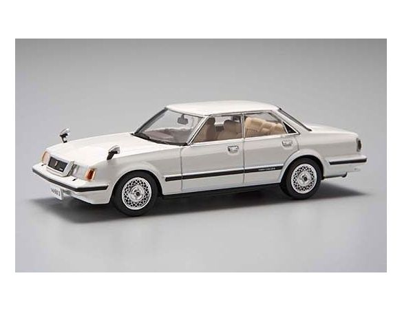 Aoshima 75494 TOYOTA MARK II GRANDE 1982 1/43 Modellino