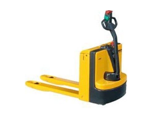 NZG 579 JUNGHEINRICH EJE 120 FORKLIFT 1/25 Automezzi 1/25